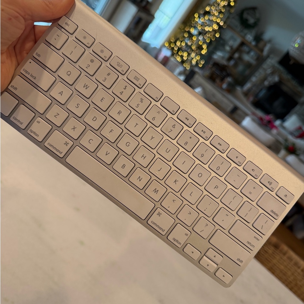 Apple Silver Wireless (Bluetooth) Keyboard
